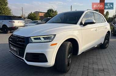 Внедорожник / Кроссовер Audi Q5 2017 в 