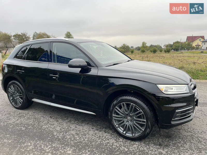 Внедорожник / Кроссовер Audi Q5 2018 в Надворной