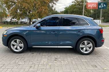 Внедорожник / Кроссовер Audi Q5 2018 в 