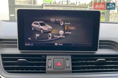 Внедорожник / Кроссовер Audi Q5 2018 в 