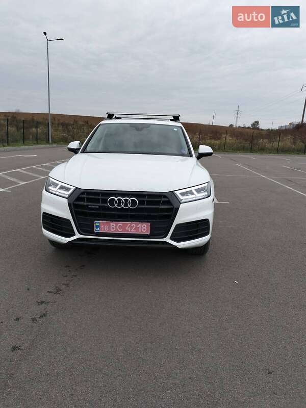 Внедорожник / Кроссовер Audi Q5 2020 в Ровно