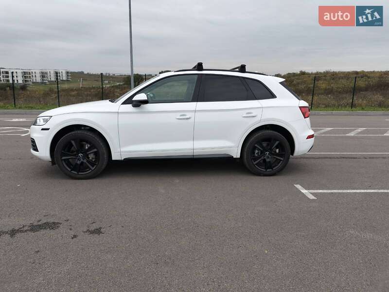 Внедорожник / Кроссовер Audi Q5 2020 в Ровно