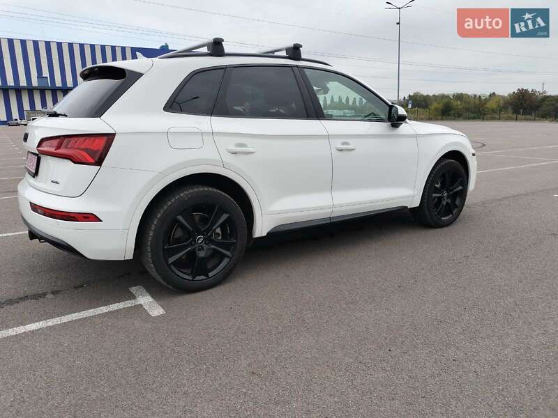 Внедорожник / Кроссовер Audi Q5 2020 в Ровно