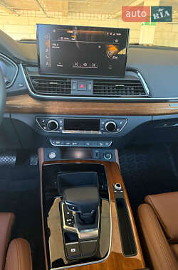Внедорожник / Кроссовер Audi Q5 2023 в 