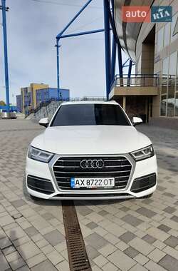 Позашляховик / Кросовер Audi Q5 2017 в Харкові