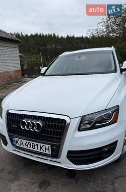 Внедорожник / Кроссовер Audi Q5 2011 в 