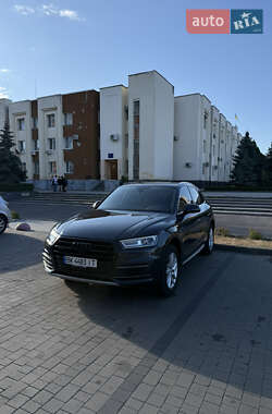 Внедорожник / Кроссовер Audi Q5 2019 в Вараше