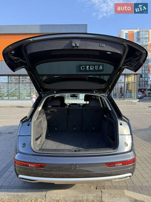 Внедорожник / Кроссовер Audi Q5 2019 в Вараше фото 15 Внедорожник / Кроссовер Audi Q5 2019 в Вараше