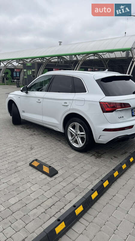 Позашляховик / Кросовер Audi Q5 2022 в Києві