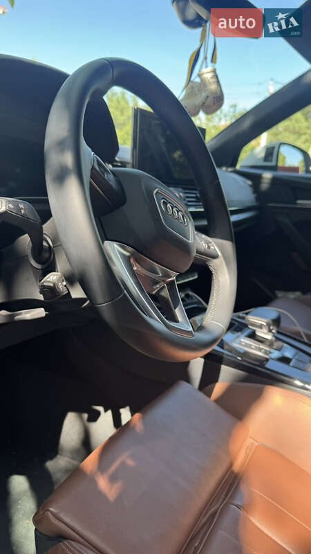 Позашляховик / Кросовер Audi Q5 2022 в Києві