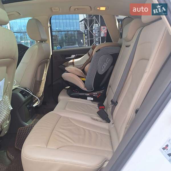 Внедорожник / Кроссовер Audi Q5 2013 в Тернополе