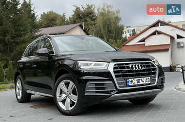 Внедорожник / Кроссовер Audi Q5 2018 в 