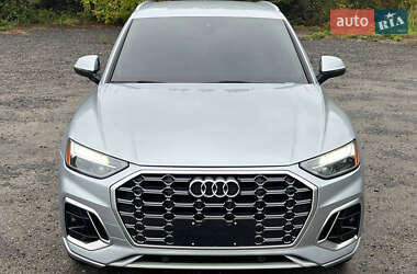 Позашляховик / Кросовер Audi Q5 2021 в 