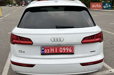 Внедорожник / Кроссовер Audi Q5 2019 в 