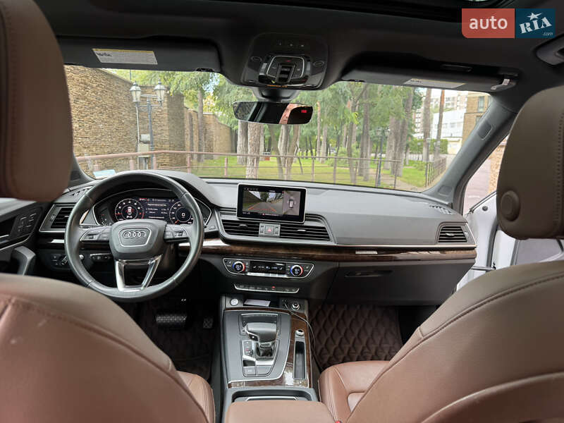 Внедорожник / Кроссовер Audi Q5 2019 в Киеве