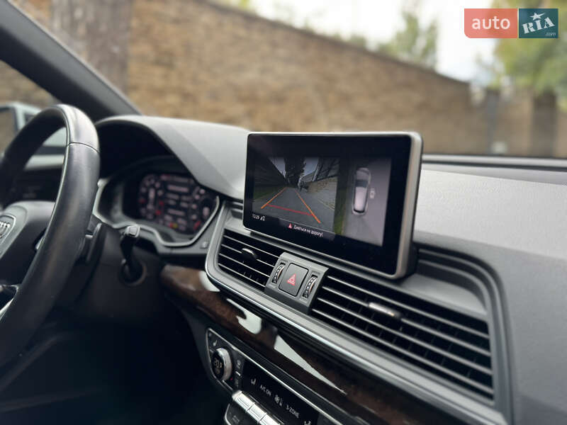 Внедорожник / Кроссовер Audi Q5 2019 в Киеве