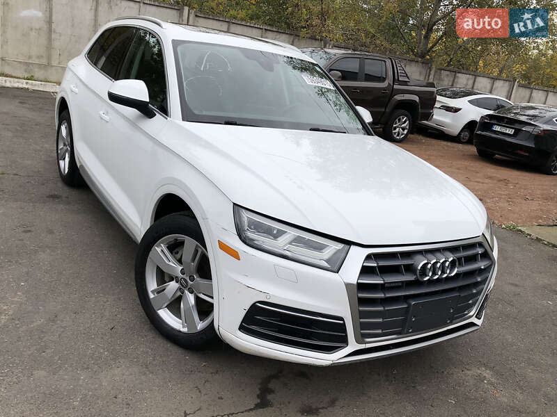 Внедорожник / Кроссовер Audi Q5 2018 в Ирпене