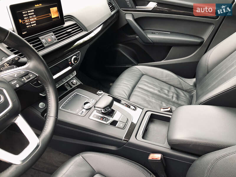Внедорожник / Кроссовер Audi Q5 2018 в Ирпене
