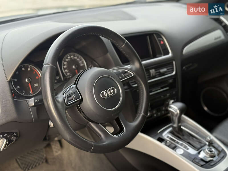 Внедорожник / Кроссовер Audi Q5 2016 в Львове