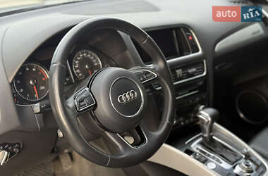 Внедорожник / Кроссовер Audi Q5 2016 в 