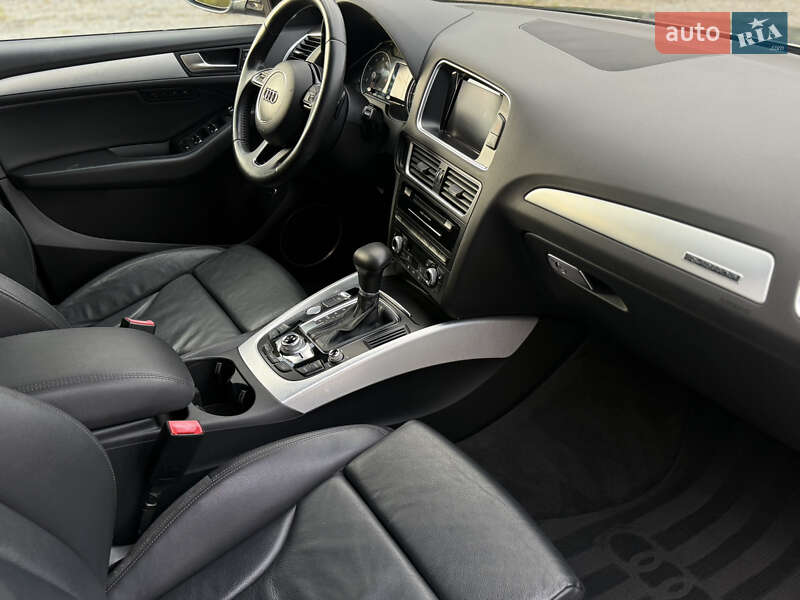 Внедорожник / Кроссовер Audi Q5 2016 в Львове