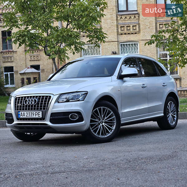Внедорожник / Кроссовер Audi Q5 2010 в Киеве