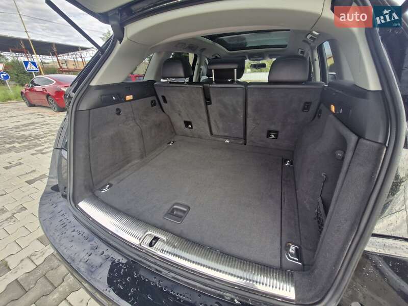 Внедорожник / Кроссовер Audi Q5 2014 в Ужгороде