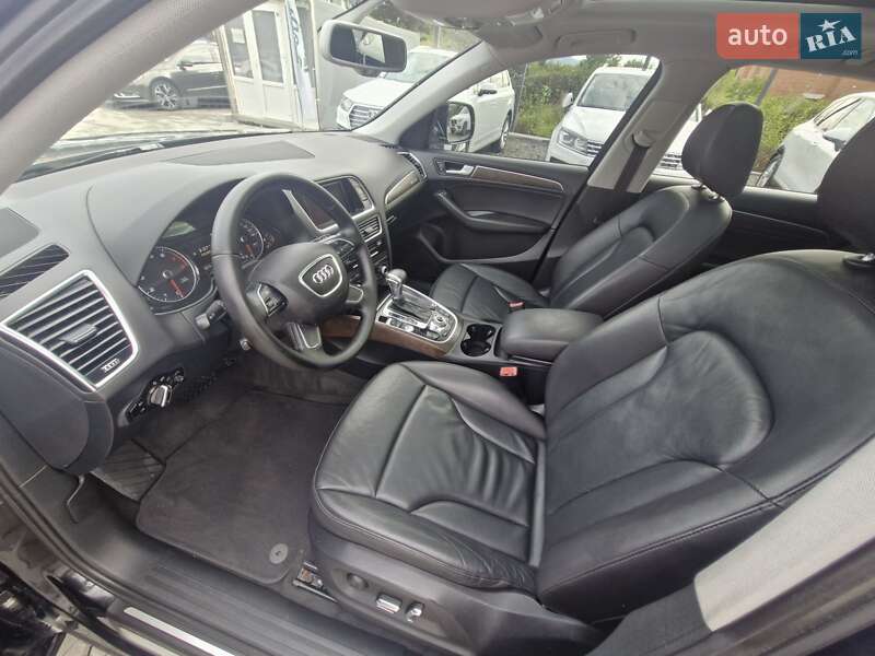 Внедорожник / Кроссовер Audi Q5 2014 в Ужгороде