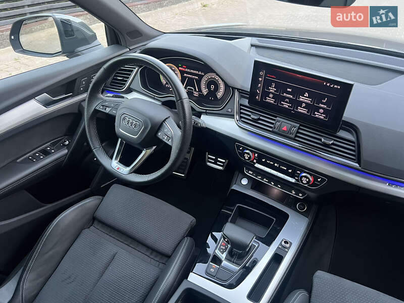 Позашляховик / Кросовер Audi Q5 2021 в Києві