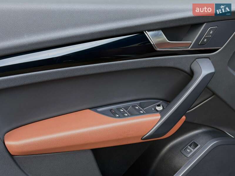 Внедорожник / Кроссовер Audi Q5 2023 в Киеве
