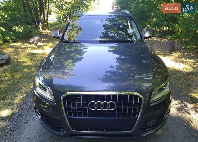 Внедорожник / Кроссовер Audi Q5 2016 в 