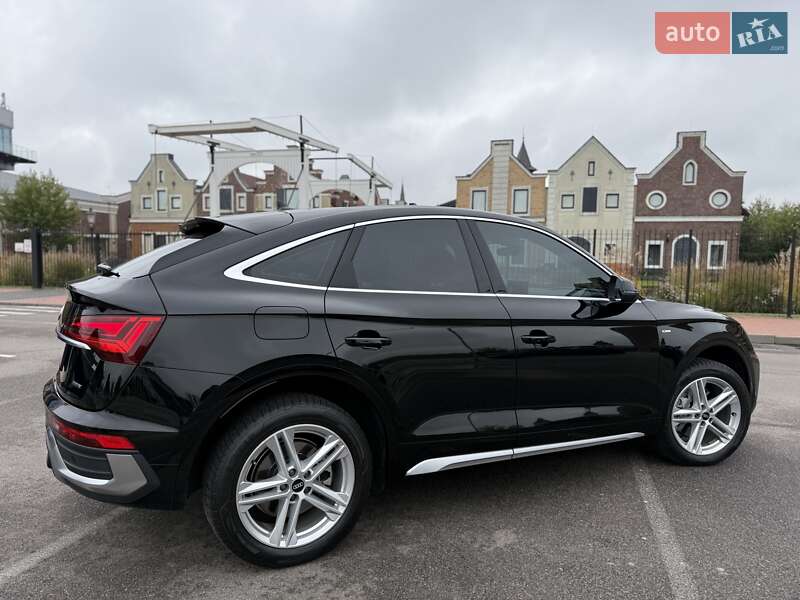 Внедорожник / Кроссовер Audi Q5 2021 в Киеве фото 26 Внедорожник / Кроссовер Audi Q5 2021 в Киеве