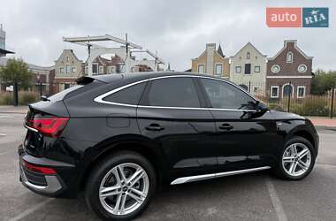 Внедорожник / Кроссовер Audi Q5 2021 в 