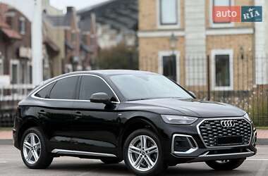 Внедорожник / Кроссовер Audi Q5 2021 в 