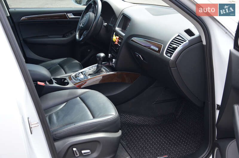 Внедорожник / Кроссовер Audi Q5 2015 в Виннице