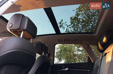 Внедорожник / Кроссовер Audi Q5 2017 в 