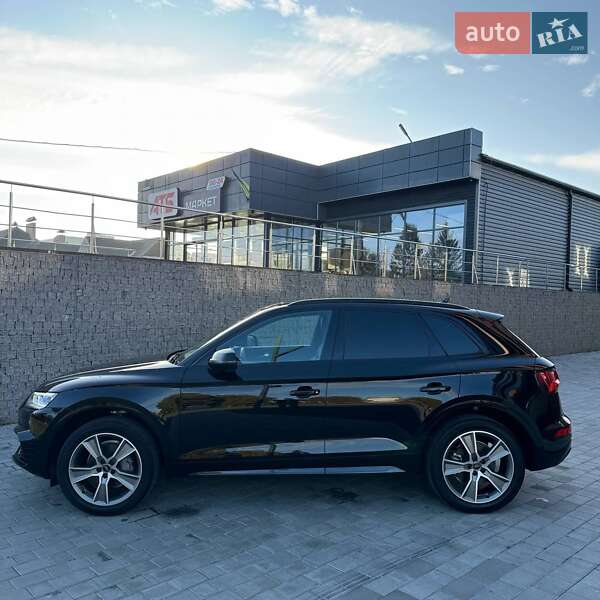 Внедорожник / Кроссовер Audi Q5 2019 в Луцке фото 8 Внедорожник / Кроссовер Audi Q5 2019 в Луцке