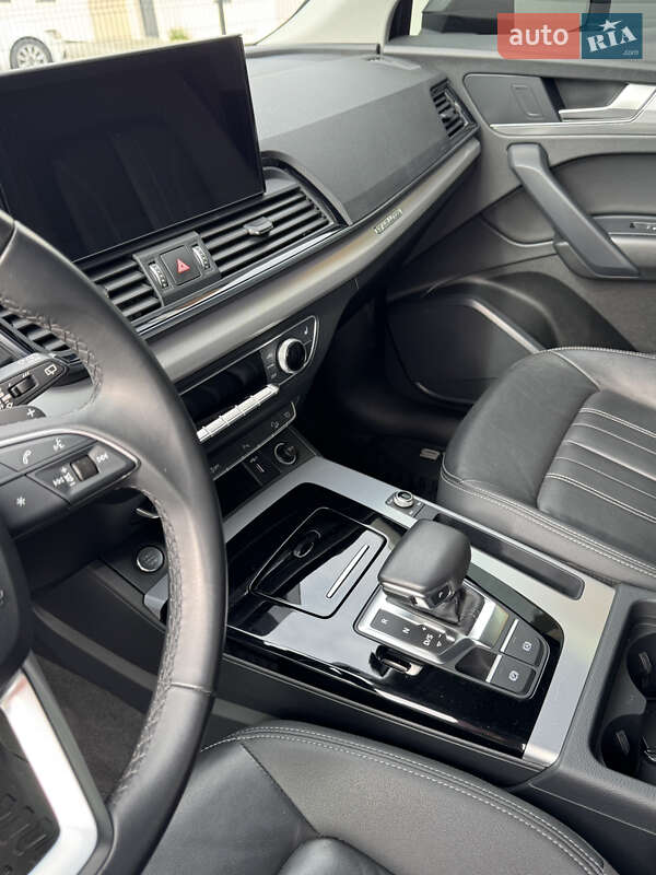 Внедорожник / Кроссовер Audi Q5 2021 в Львове