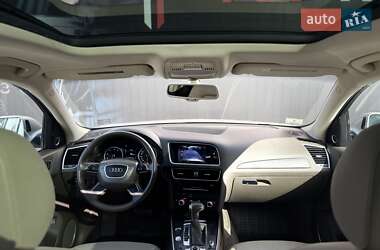 Позашляховик / Кросовер Audi Q5 2015 в 