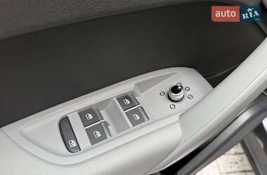 Внедорожник / Кроссовер Audi Q5 2018 в 
