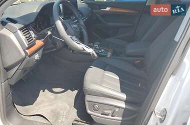 Позашляховик / Кросовер Audi Q5 2023 в 