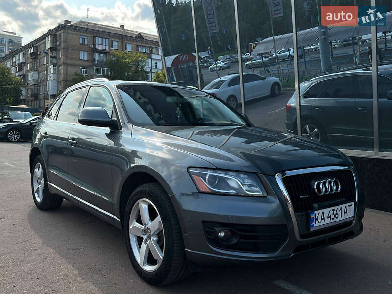 Внедорожник / Кроссовер Audi Q5 2012 в 