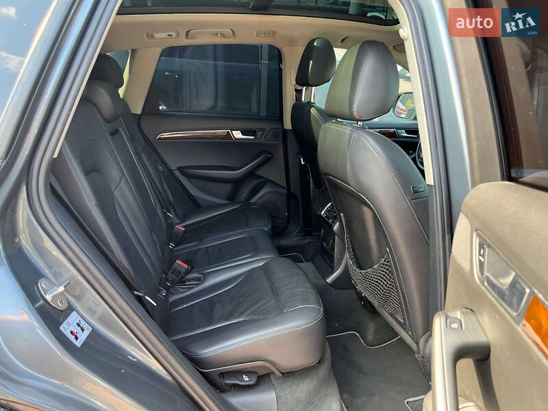 Позашляховик / Кросовер Audi Q5 2012 в Києві