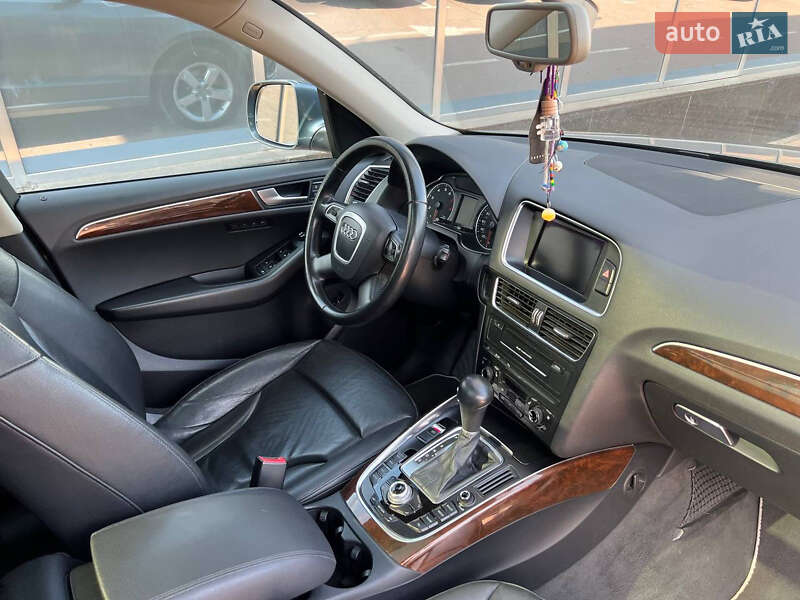 Позашляховик / Кросовер Audi Q5 2012 в Києві