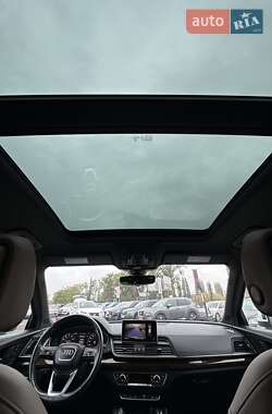 Внедорожник / Кроссовер Audi Q5 2018 в 
