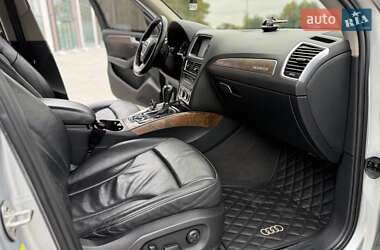 Внедорожник / Кроссовер Audi Q5 2010 в 