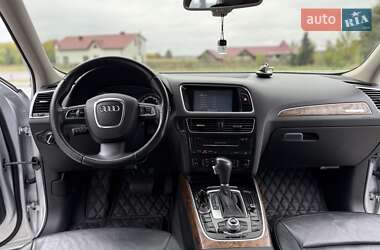 Внедорожник / Кроссовер Audi Q5 2010 в 