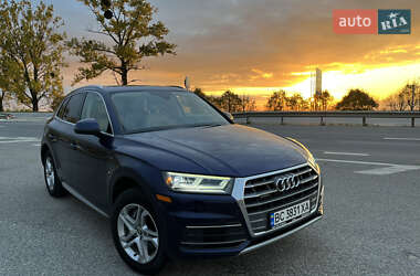 Позашляховик / Кросовер Audi Q5 2017 в Львові