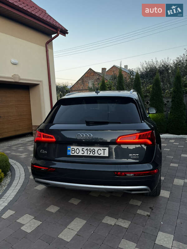 Позашляховик / Кросовер Audi Q5 2017 в Львові