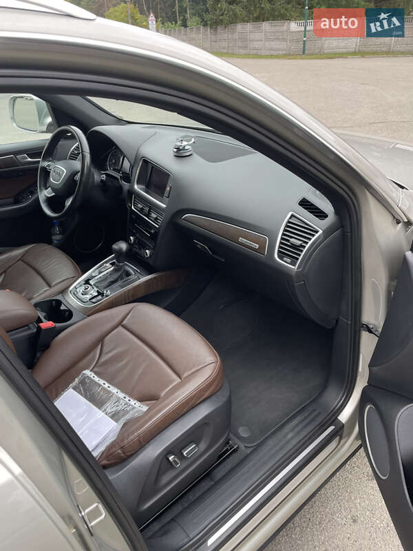 Внедорожник / Кроссовер Audi Q5 2013 в Киеве